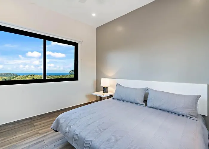 Mountaintop 4-bedroom With Pool Huge Views Сasa de vacaciones Carpintero
