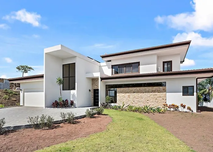 Mountaintop 4-bedroom With Pool Huge Views Carpintero